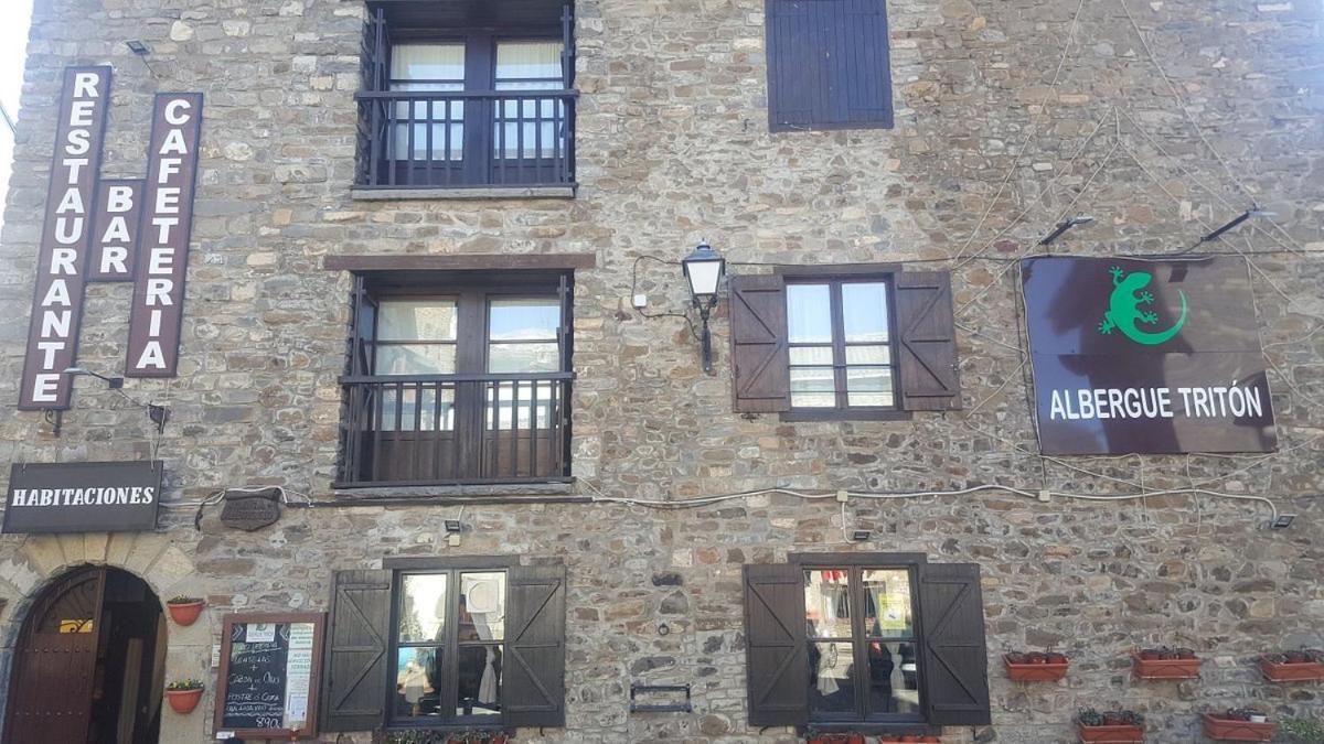 Albergue Triton - Villanúa Eksteriør billede