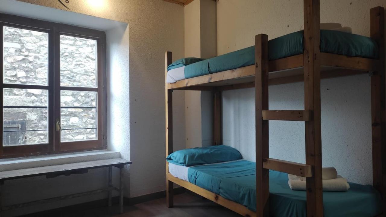 Albergue Triton - Villanúa Eksteriør billede
