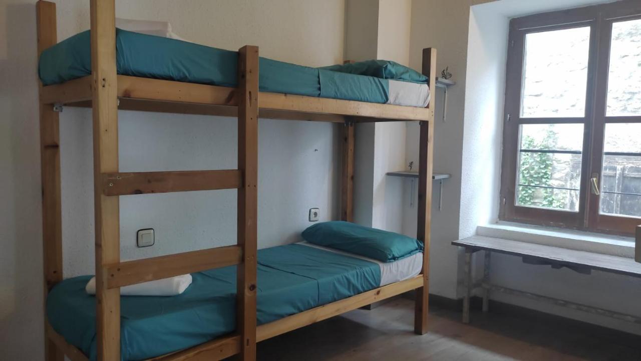 Albergue Triton - Villanúa Eksteriør billede